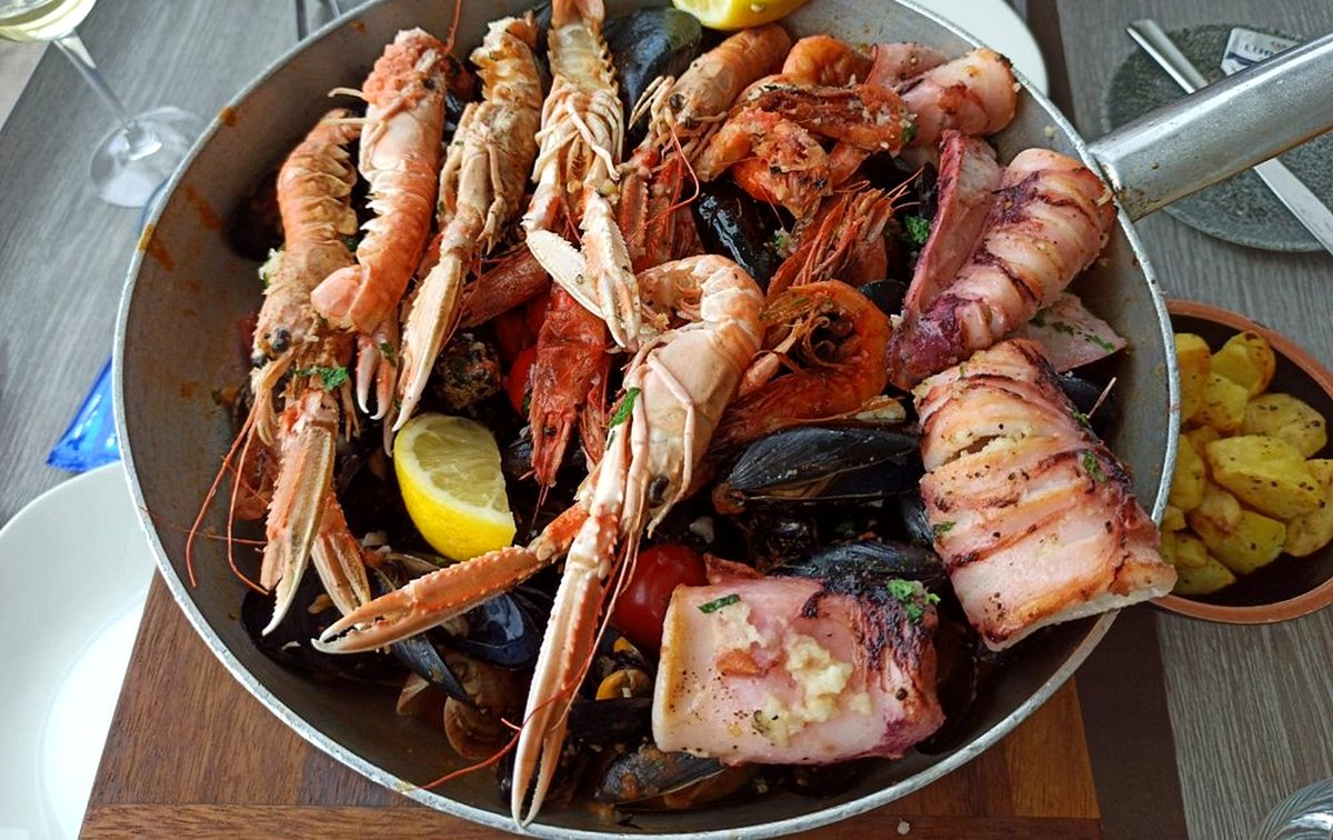 A mixed grilled seafood platter at Arzella